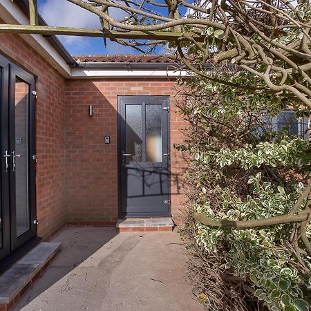 The Luxury Potting Shed With Free Parking! Apartment York Exterior foto