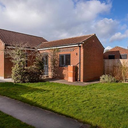 The Luxury Potting Shed With Free Parking! Apartment York Exterior foto