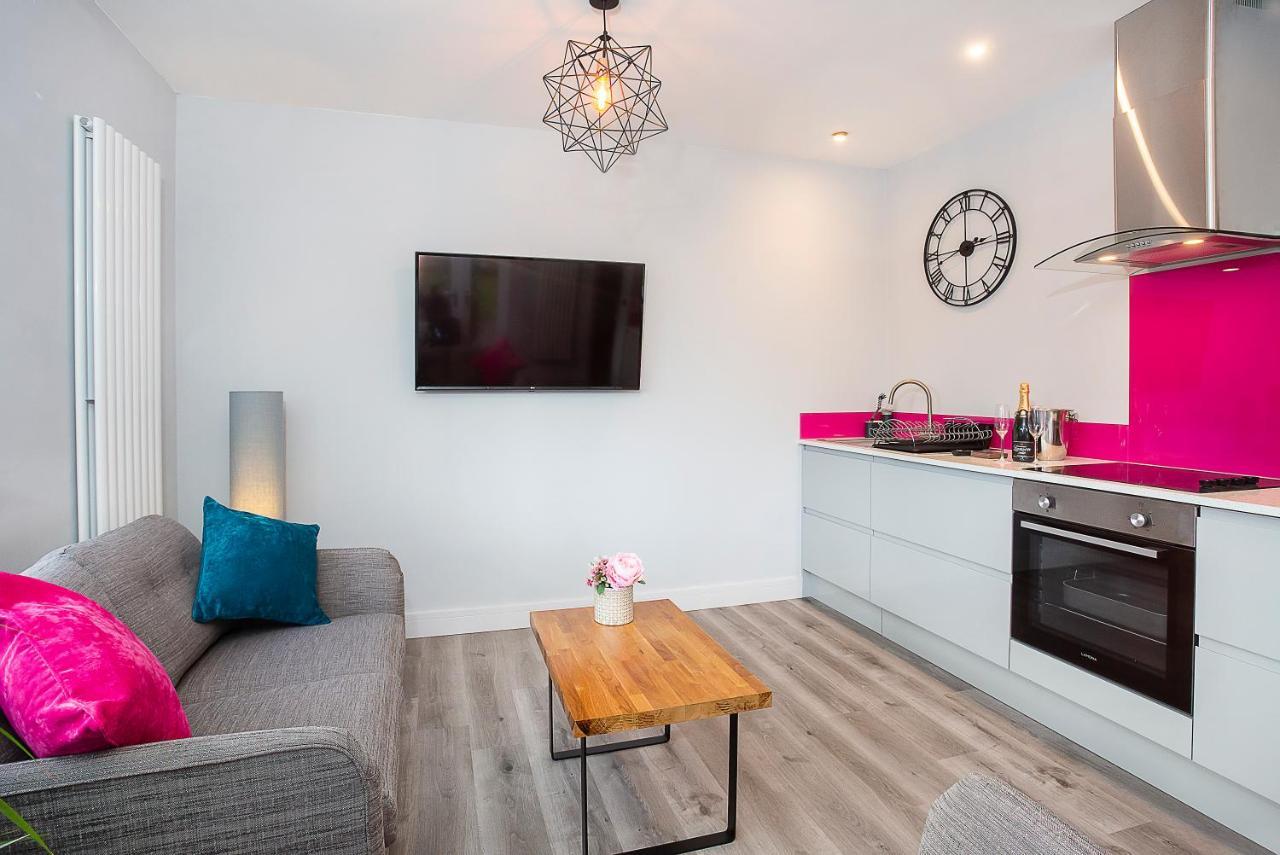 The Luxury Potting Shed With Free Parking! Apartment York Exterior foto