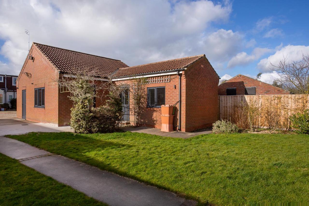 The Luxury Potting Shed With Free Parking! Apartment York Exterior foto